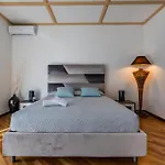 Alojamento de Acomodação e Pequeno-almoço I Barcaioli 4*